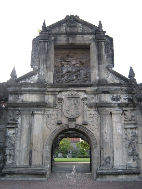 Intramuros tour fort santiago entrance gate