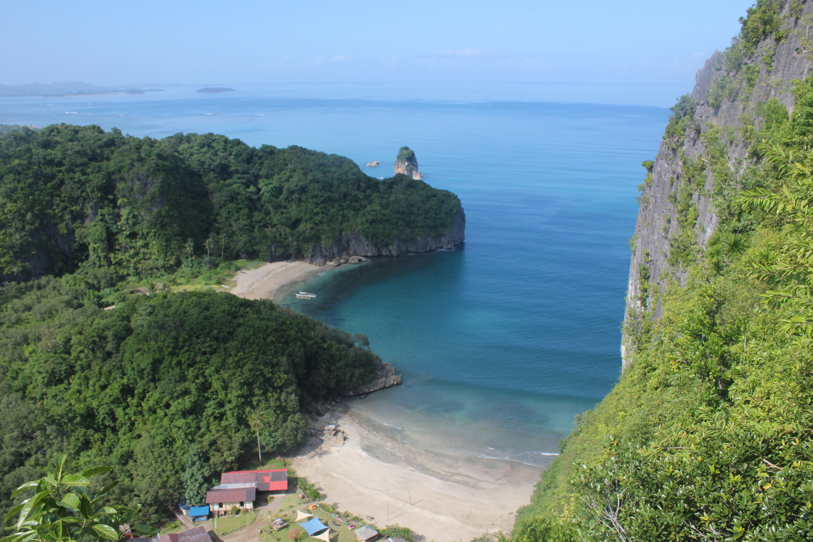 Caramoan Gota Village Resort