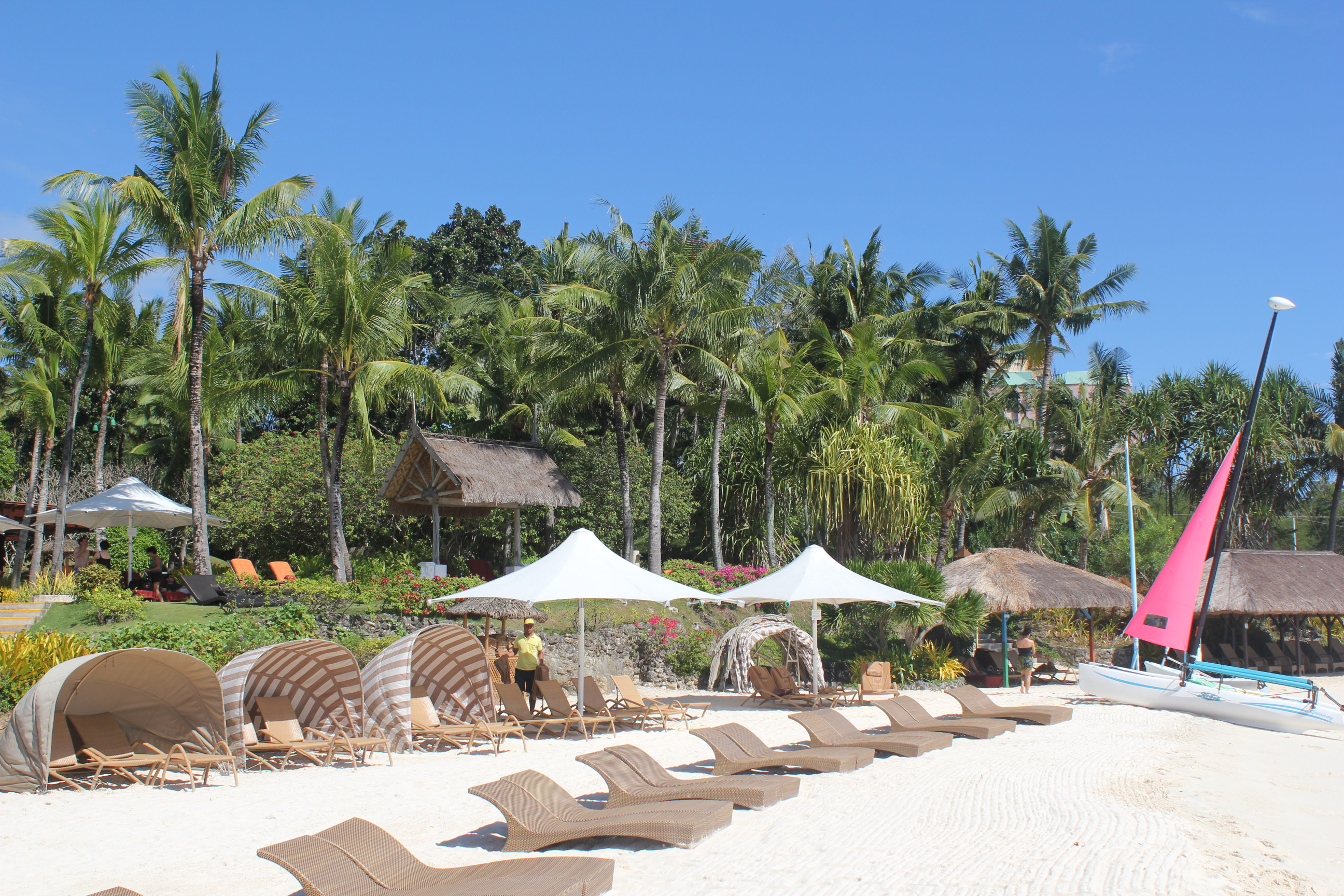 Mactan island shangrila resort beach