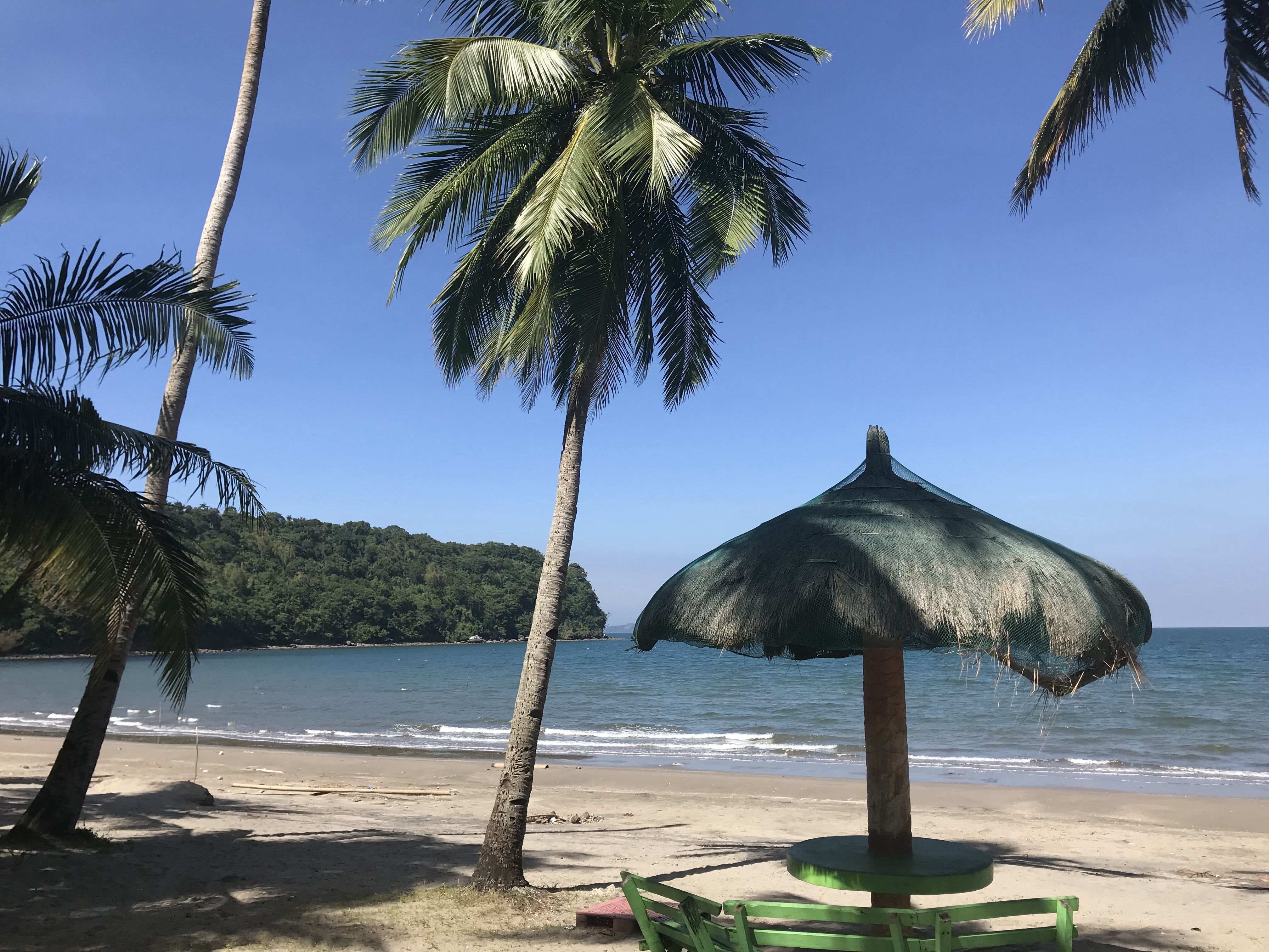 beast beaches in caramoan bicol and calayo batangas