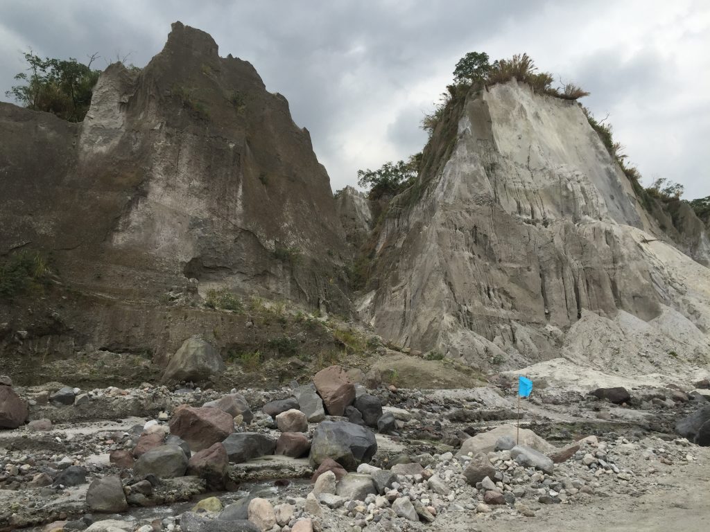 Mt pinatubo tour crow valley wasteland Mt pinatubo tour crow valley wasteland