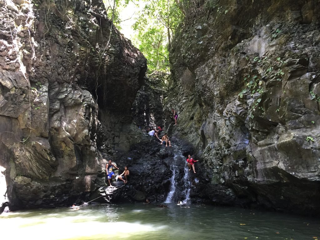 mt romelo batya batya falls laguna mt romelo batya batya falls laguna